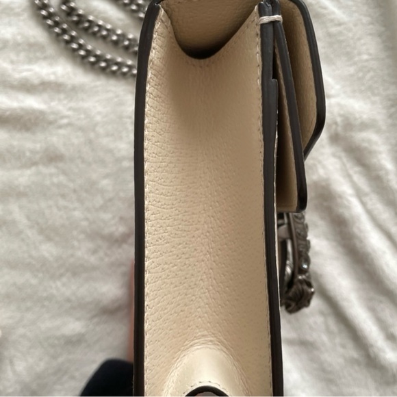 Gucci Mini Dionysus in White - Picture 9 of 11